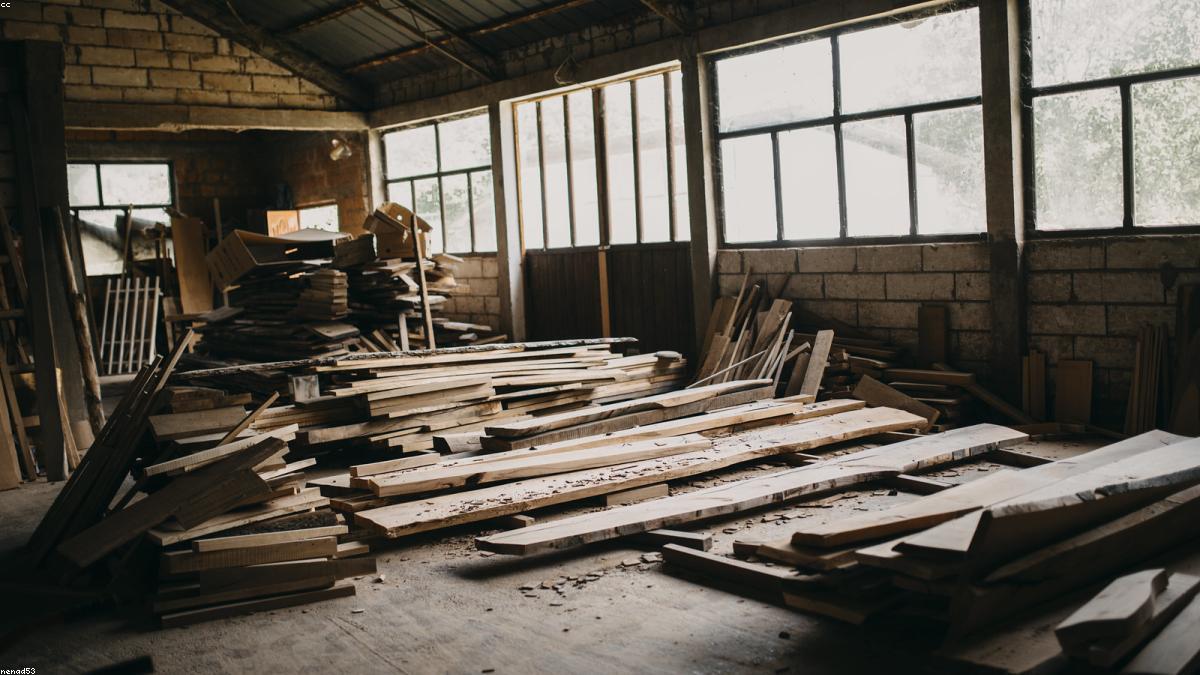 Furniture Restoration in Metro Manila: Turning Old Pieces Into Profit